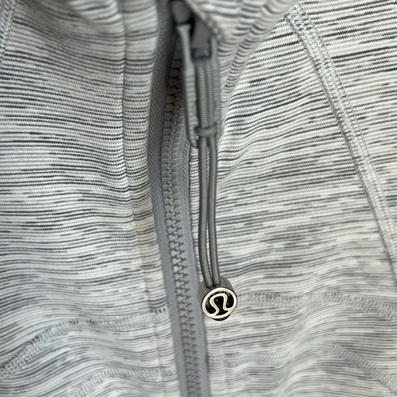 Lululemon Define Jacket Size 6 Wee Are From Space Nimbus Battleship - Picture 6 of 9